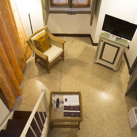 Relais Corte Palmieri & Il Chiostro - Residenza D'Epoca Gallipolli Exteriör bild