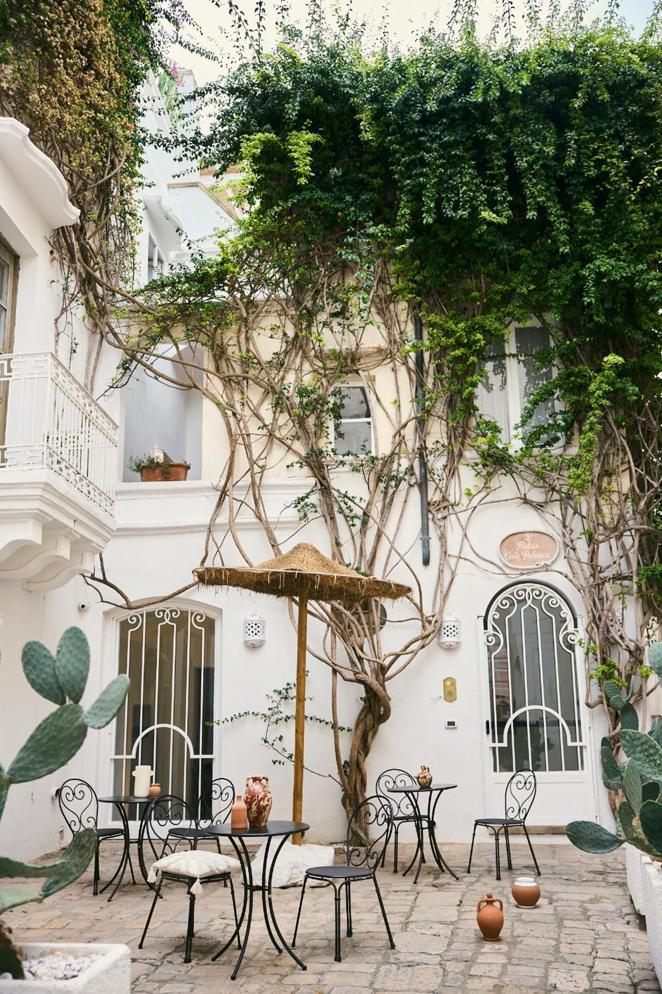 Relais Corte Palmieri & Il Chiostro - Residenza D'Epoca Gallipolli Exteriör bild